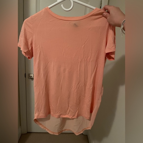 ! 2 for 20 ! Forever 21 Salmon Colored T-Shirt with Slightly See Through Back - Picture 3 of 6